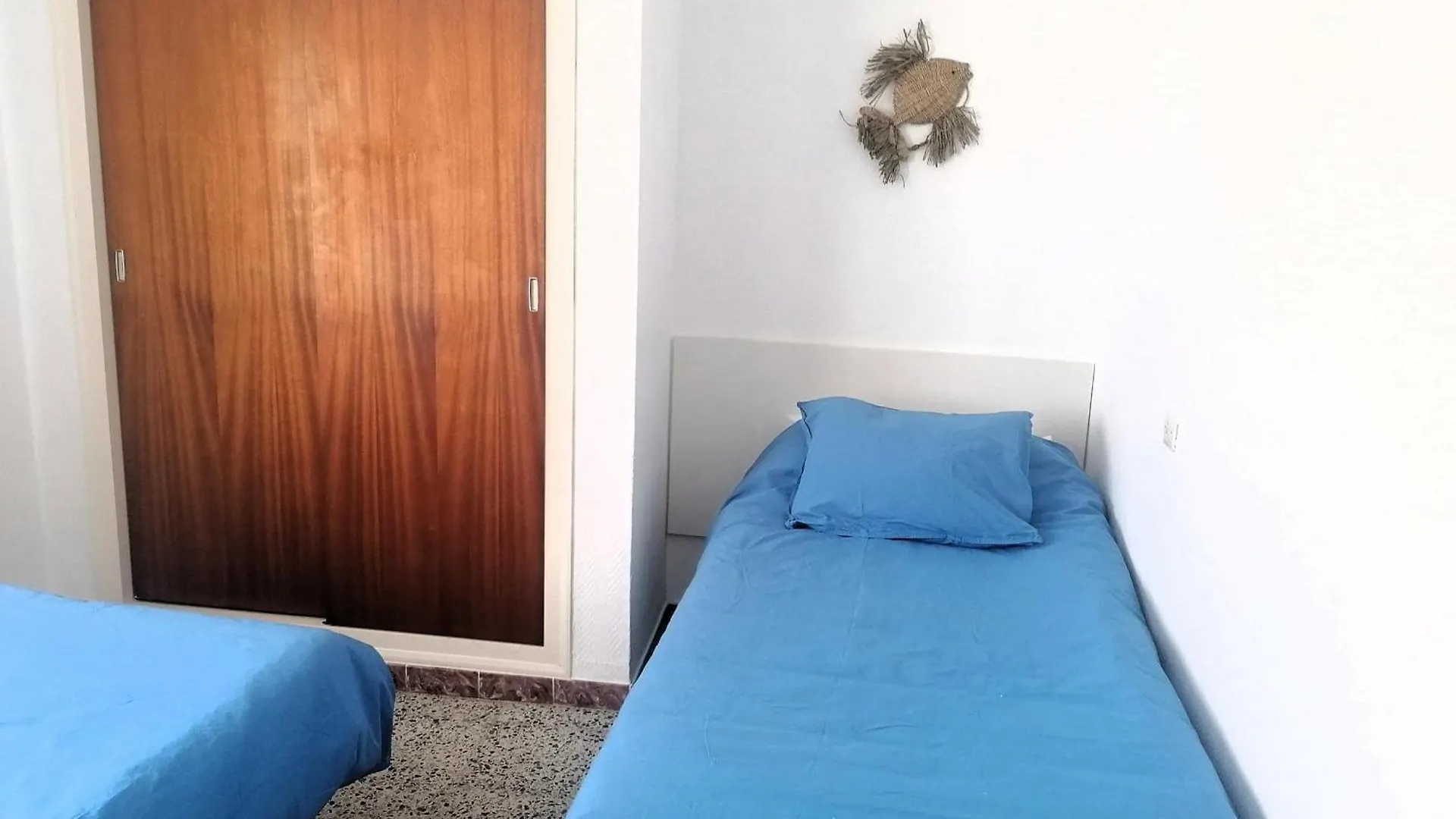 Apartment Apartamento En 2ª Linea De Playa Con Terraza, Parking Y Wifi, Cerca De Comercios. - Es-258-119 Roses